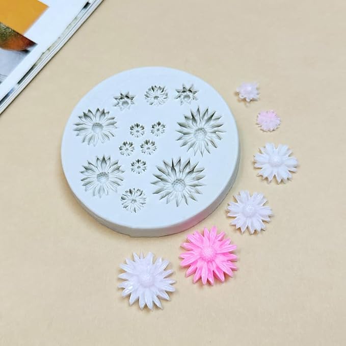 Cute Daisy Silicone Molds, Flower Shaped Fondant and Chocolate Molds, Baking Tools Miniature Clay Molds for Jewelry Making and Earrings Cake Decorating Cupcake Topper Chocolate Polymer Clay Gum Past