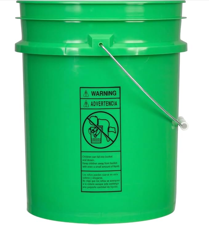 House Naturals 5 Gallon Food Grade Plastic Bucket with Air Tight Screw on Lid Made in USA Container (Green Bucket with White Lid)