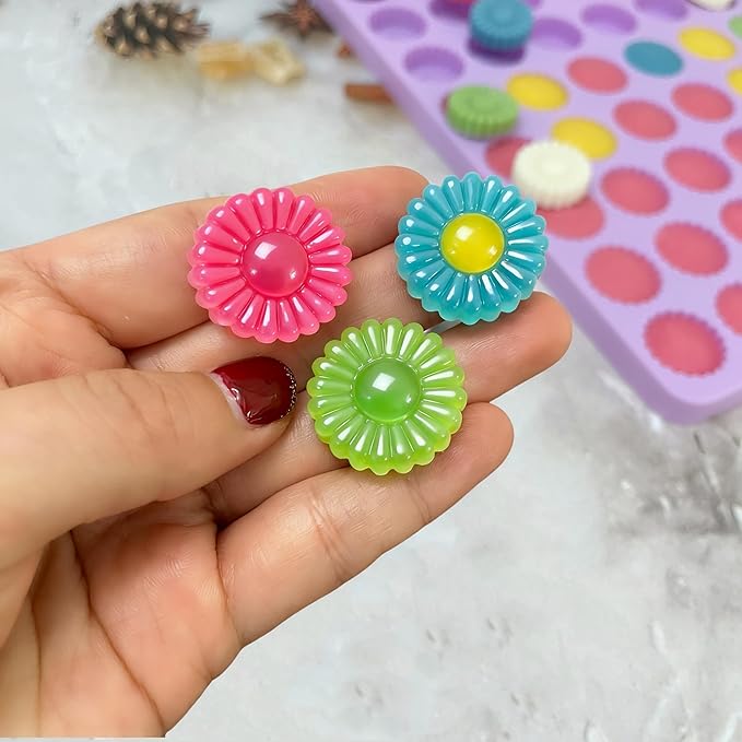 Silicone Daisy Flower Candy Molds, 70 Cavities, Purple Chocolate Silicone Molds DIY Gummy Bear Molds with Scraper